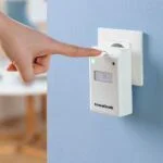 Ultrazvočni odganjalec škodljivcev z LED Killekt Duo InnovaGoods